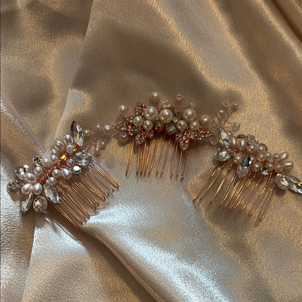 NWOT NIB Set of 3 Rose Gold and White Crystal Hair Combs for Special Occasions